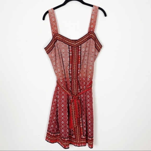 WHBM Red Labyrinth Print Chemise Dress Aztec Medium Tie Waist Cocktail Wedding - Picture 3 of 8